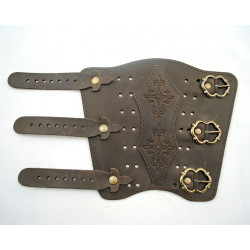 Unterarmschutz mit Riemen